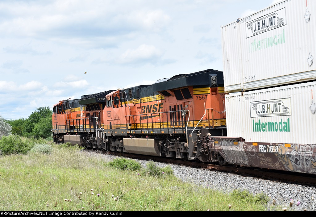 BNSF 3853 West